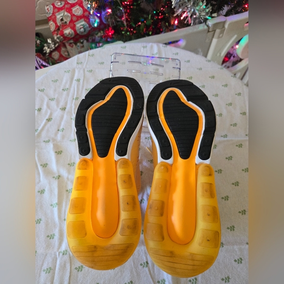 Nike Air Max 270 Topaz Gold Womens Shoes Size 8.5 - Picture 5 of 6
